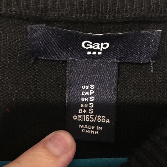 GAP White/Purple/Grey/Black button up cardigan - Picture 8 of 8